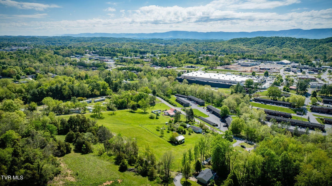 Photo #11: 1000 Barber Road