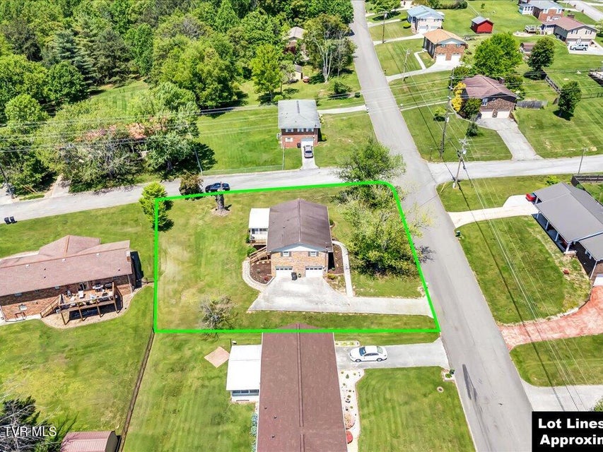 Photo #27: 293 Brentwood Drive