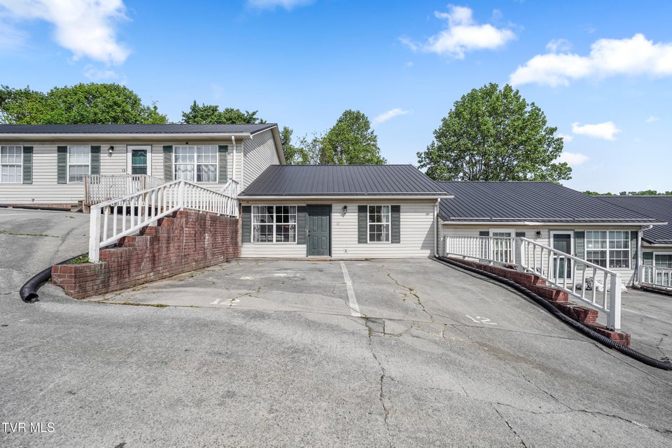 Photo #2: 1700 Lone Oak Road