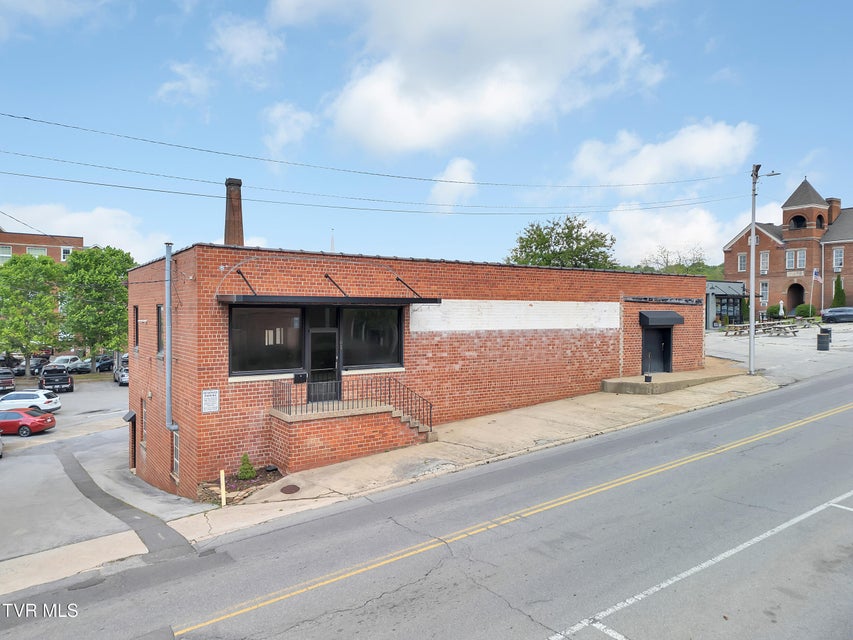 Photo #3: 105 College St. Street