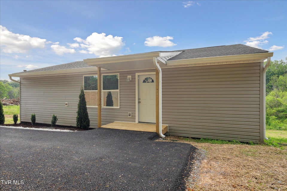 Photo #3: 2120 Reese Street