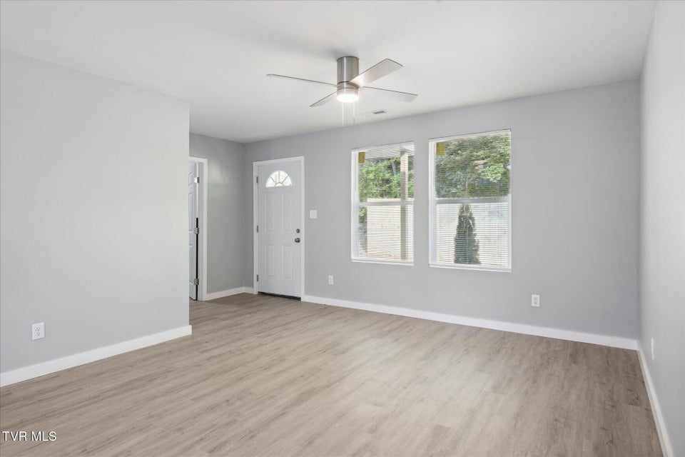 Photo #10: 2120 Reese Street