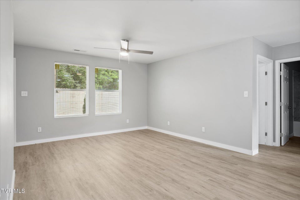 Photo #9: 2120 Reese Street