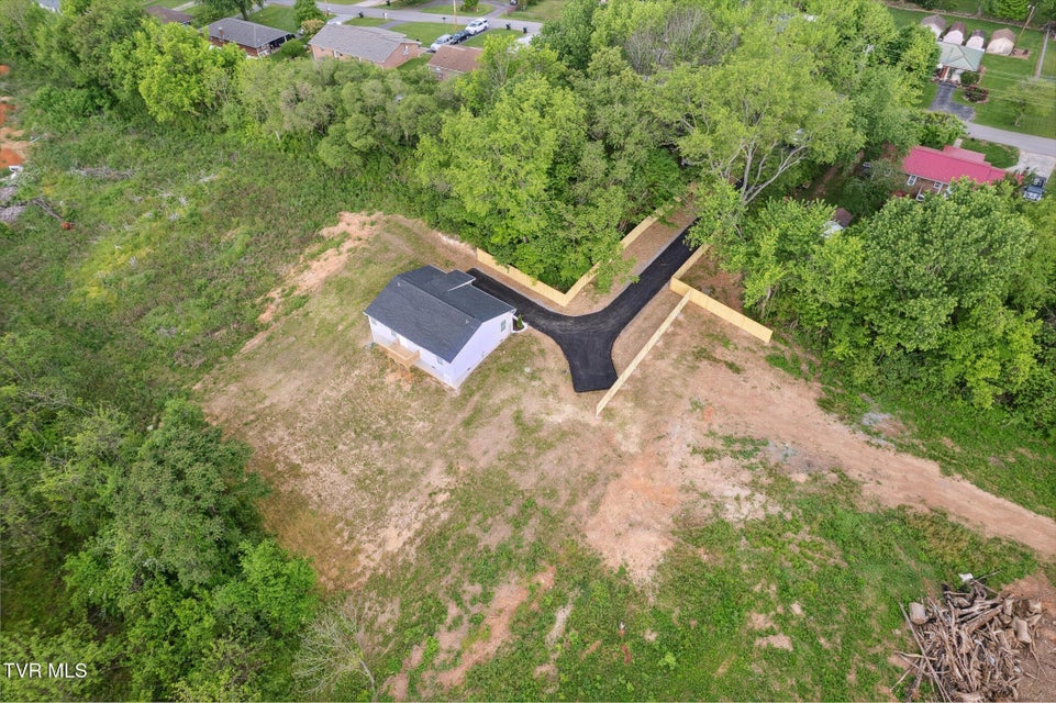 Photo #4: 2120 Reese Street