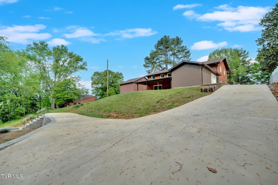 Photo #37: 3749 Hemlock Park Circle