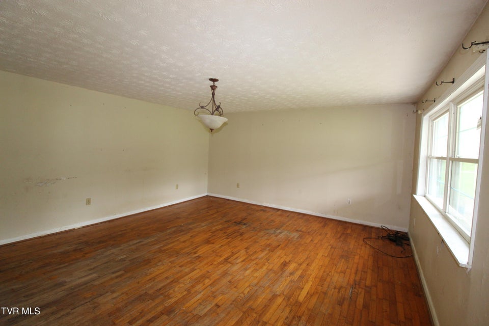 Photo #2: 301 Rose Hill Drive
