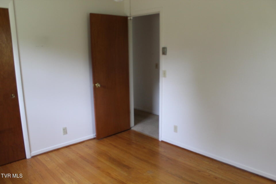 Photo #25: 605 Claremont Road