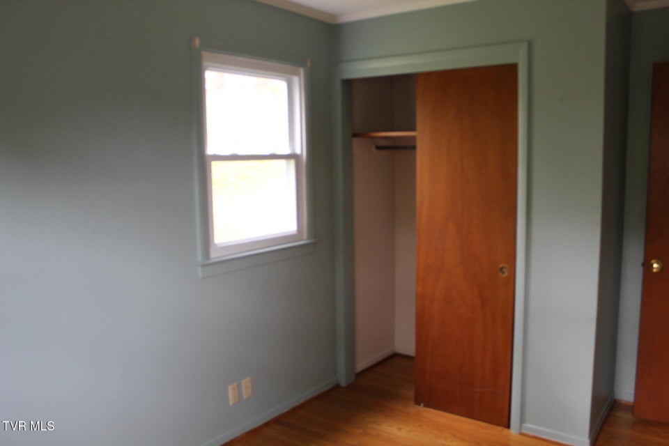Photo #27: 605 Claremont Road
