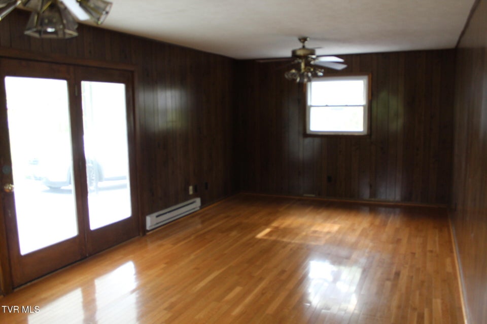 Photo #31: 605 Claremont Road