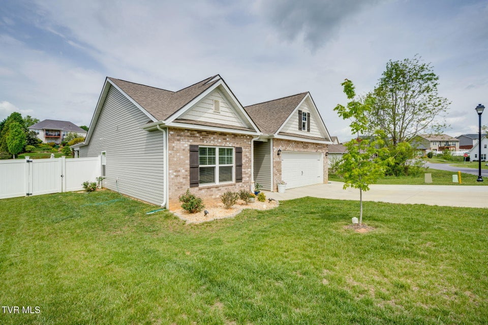 Photo #2: 1063 Pampas Drive