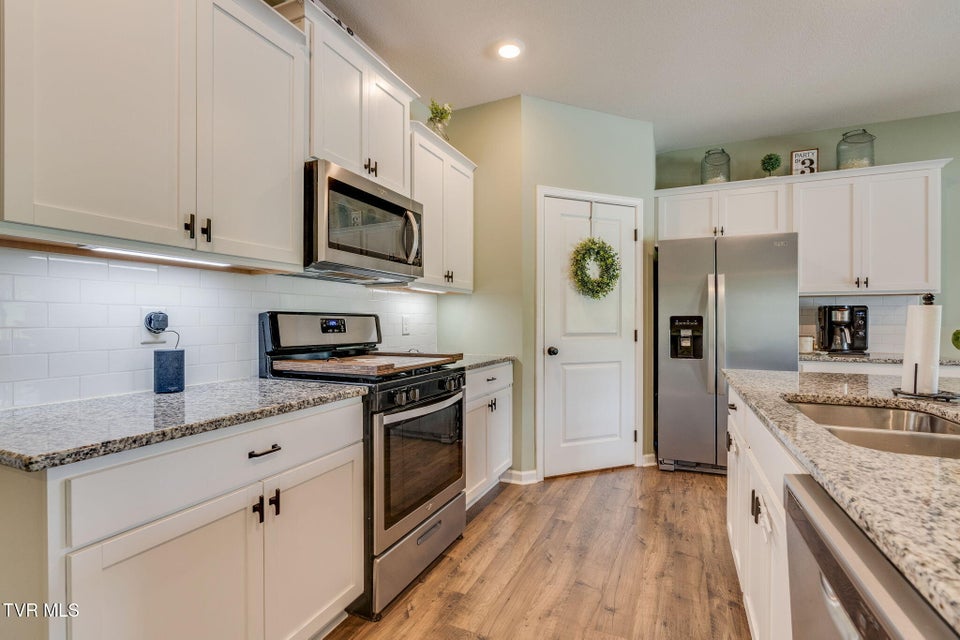 Photo #8: 1063 Pampas Drive
