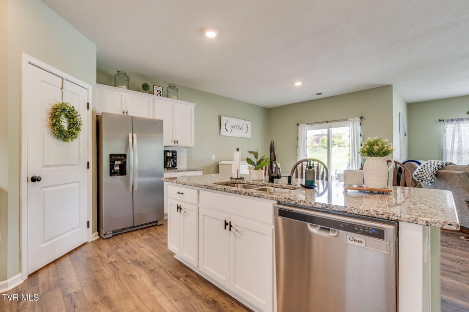 Photo #9: 1063 Pampas Drive