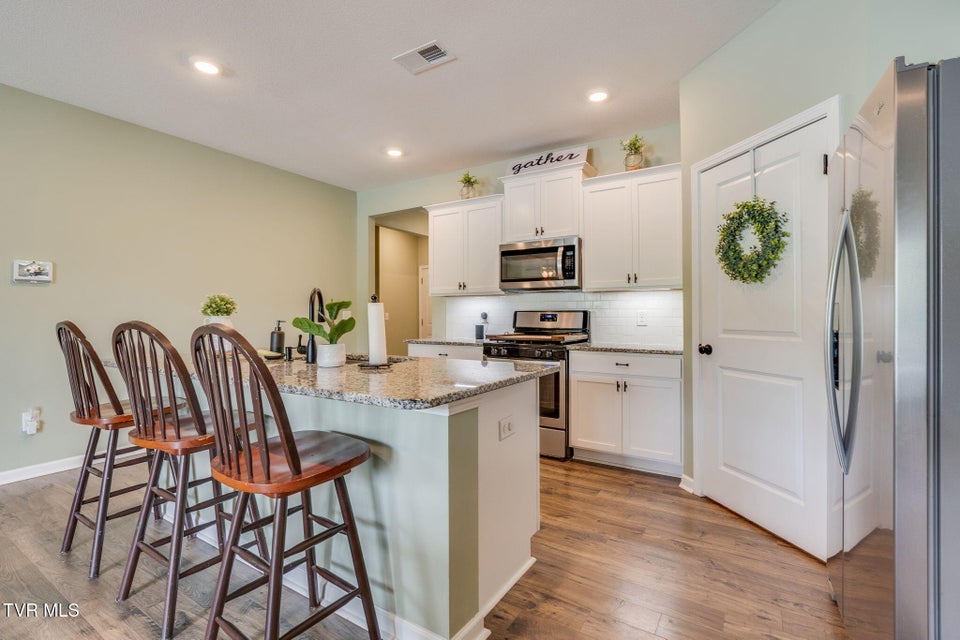 Photo #10: 1063 Pampas Drive
