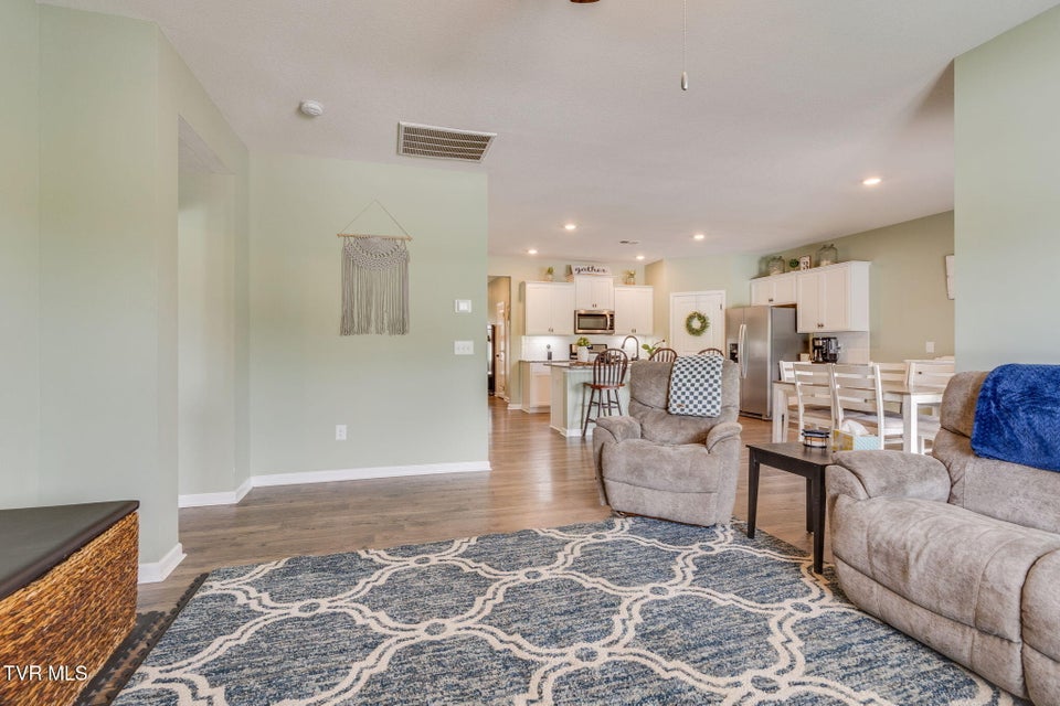 Photo #14: 1063 Pampas Drive