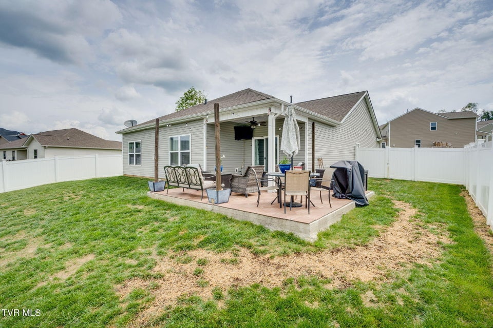 Photo #32: 1063 Pampas Drive