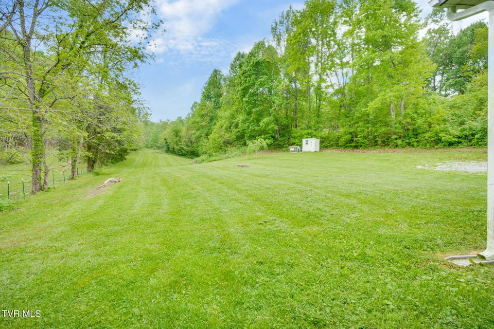 Photo #36: 474 Thornburg Road