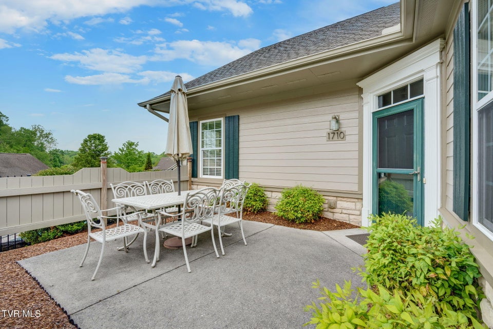 Photo #5: 1710 Skyland Falls Court