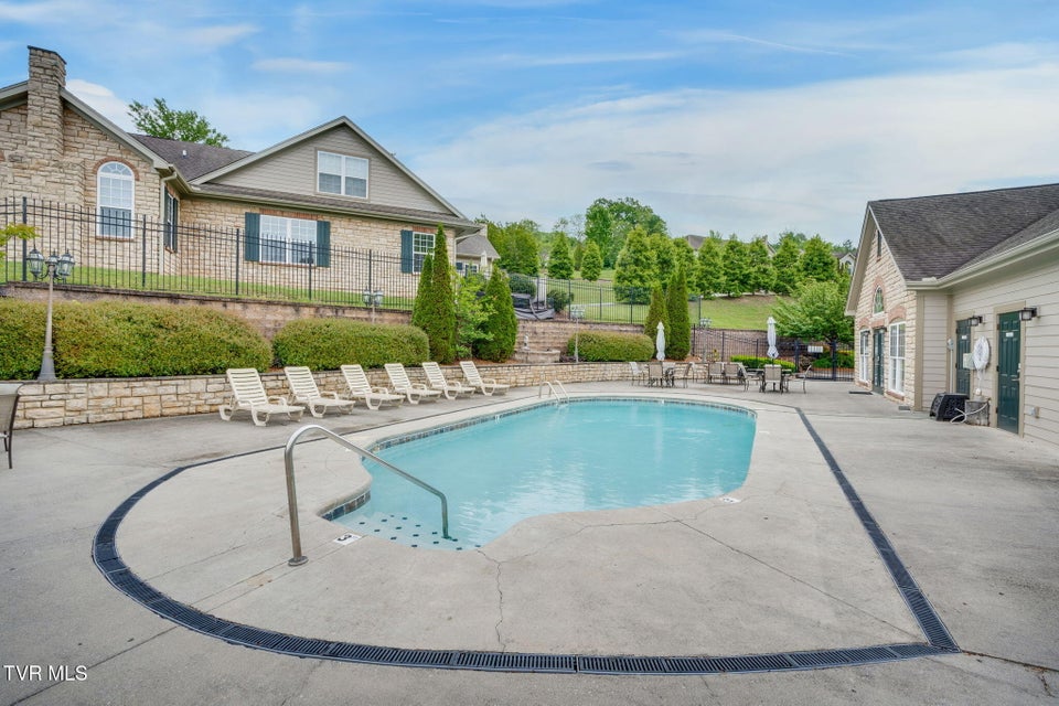 Photo #33: 1710 Skyland Falls Court