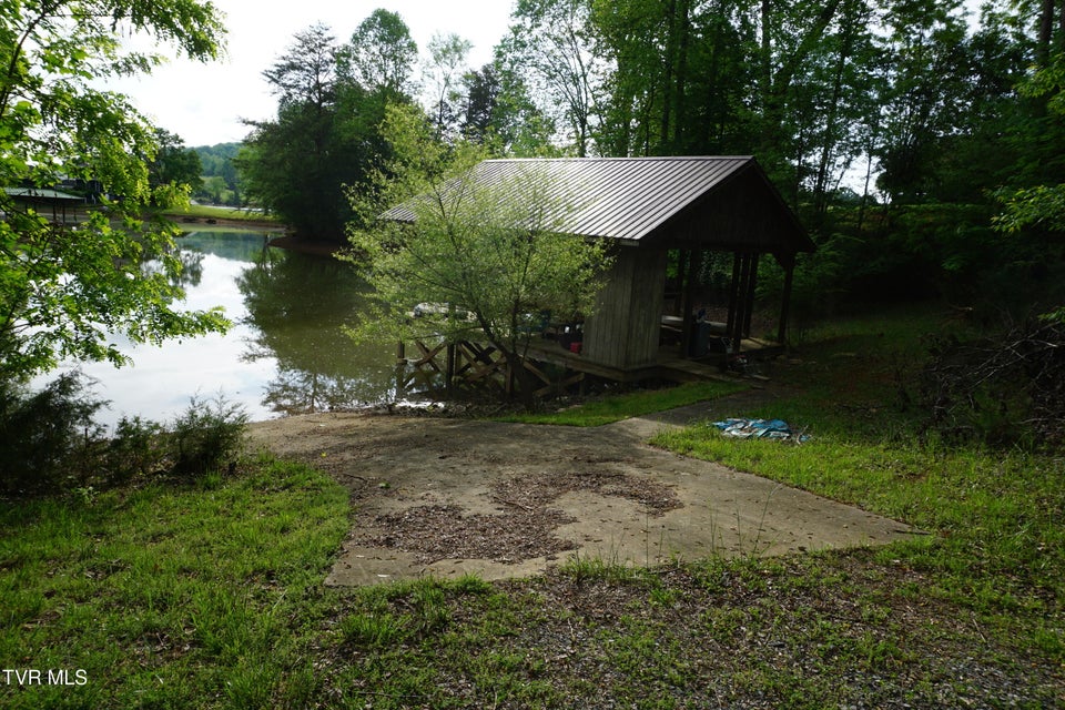 Photo #2: 500 Candy Creek Private Drive