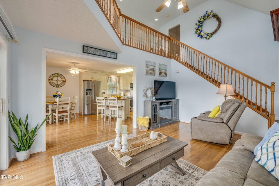 Photo #13: 12138 Dettor Road