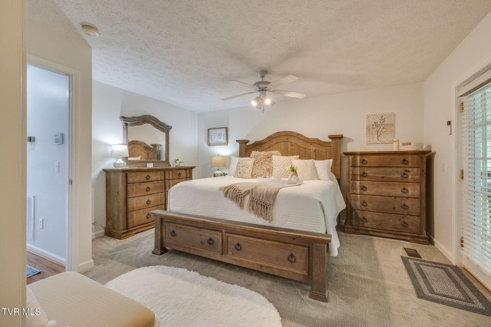 Photo #22: 12138 Dettor Road