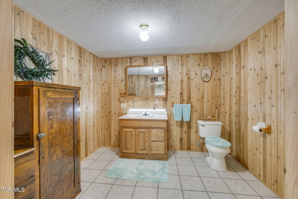 Photo #37: 12138 Dettor Road