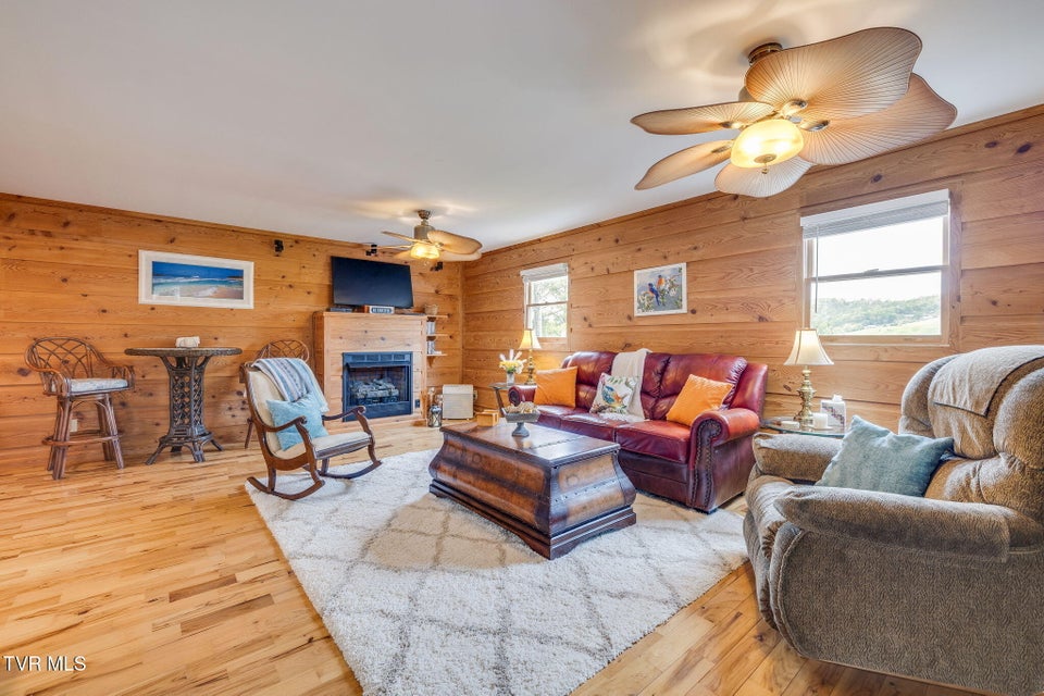 Photo #47: 12138 Dettor Road