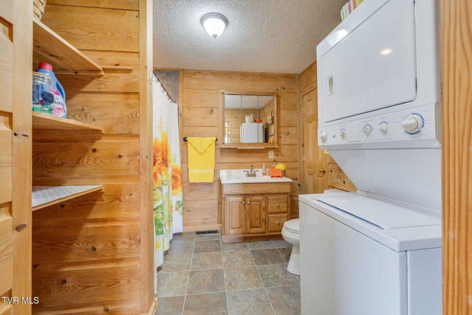 Photo #54: 12138 Dettor Road