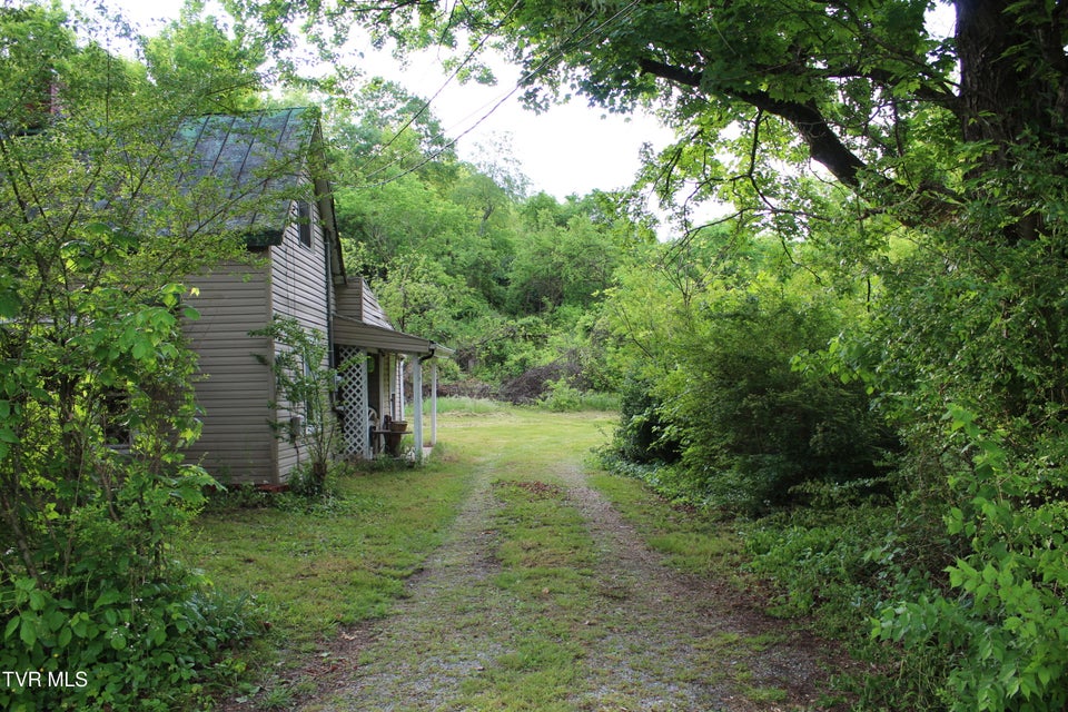 Photo #2: 119 Red Row Rd Road