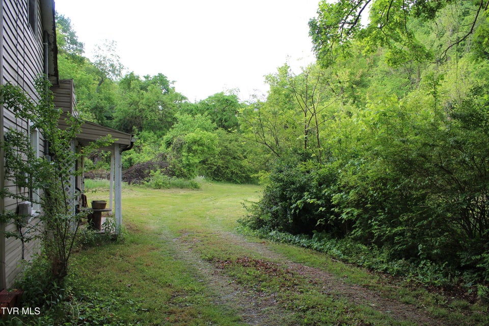 Photo #4: 119 Red Row Rd Road
