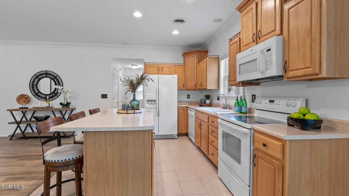 Photo #8: 451 Lochmere Drive
