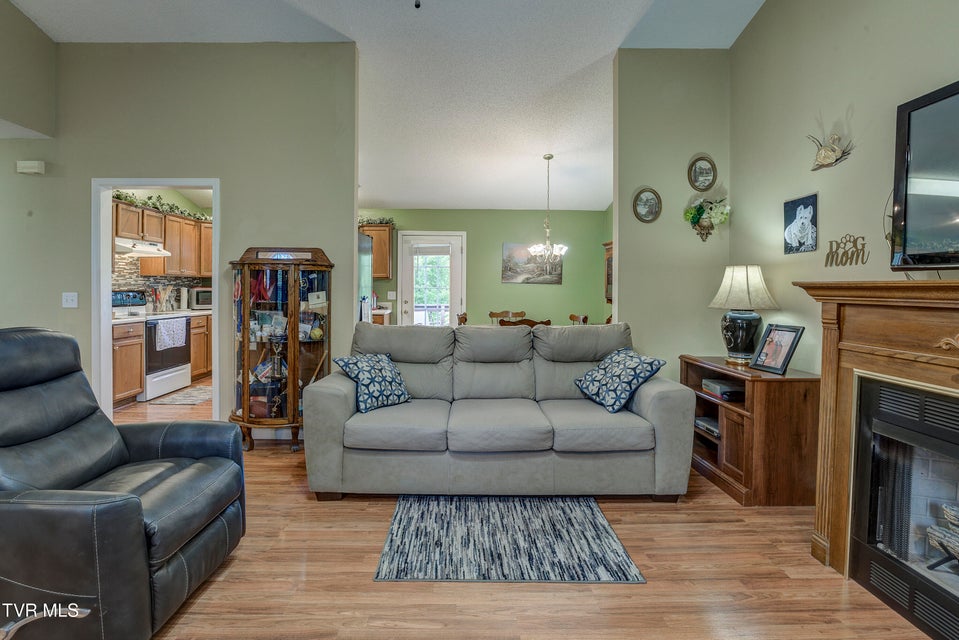 Photo #21: 115 Maple Ridge Drive
