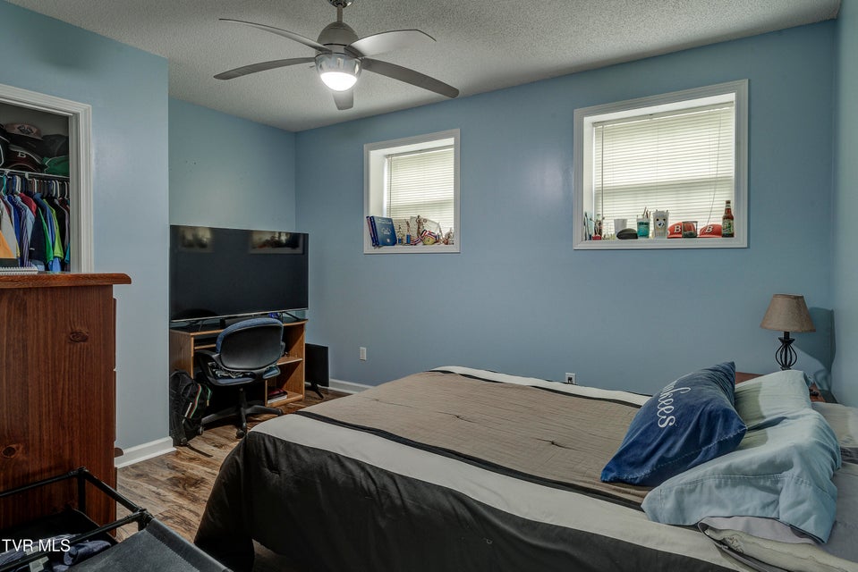 Photo #43: 115 Maple Ridge Drive