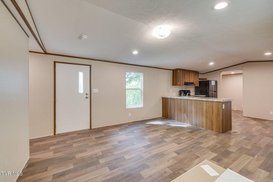 Photo #3: 1249 Marcum Avenue
