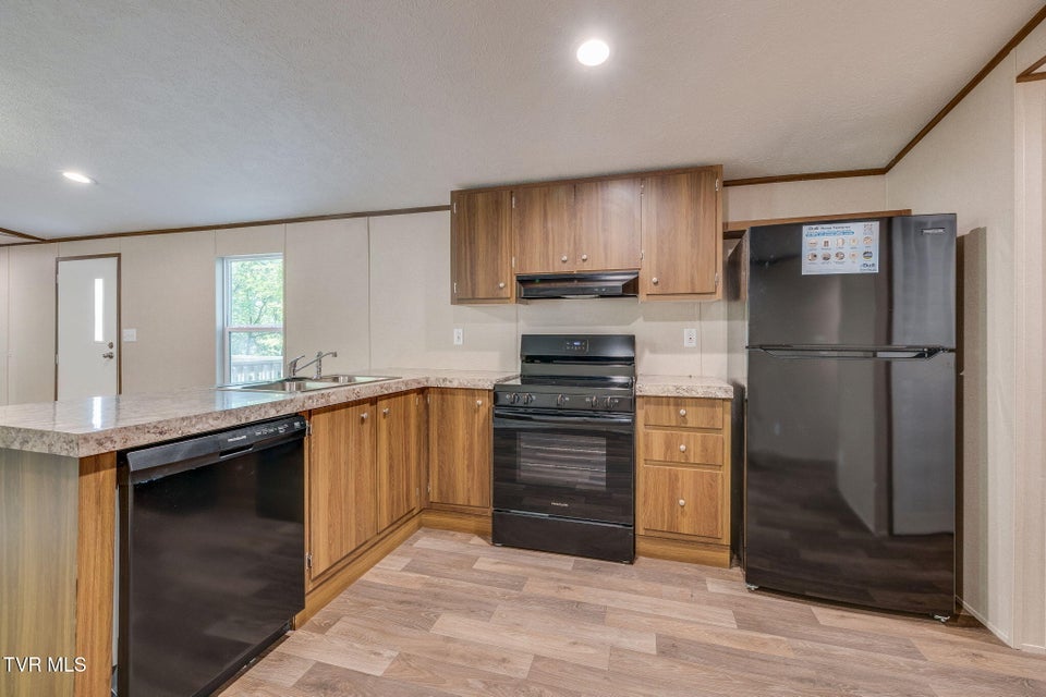 Photo #8: 1249 Marcum Avenue