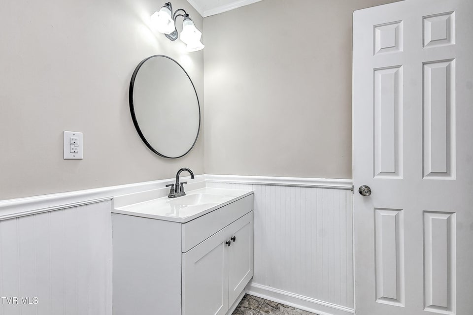Photo #26: 236 Beaver Street