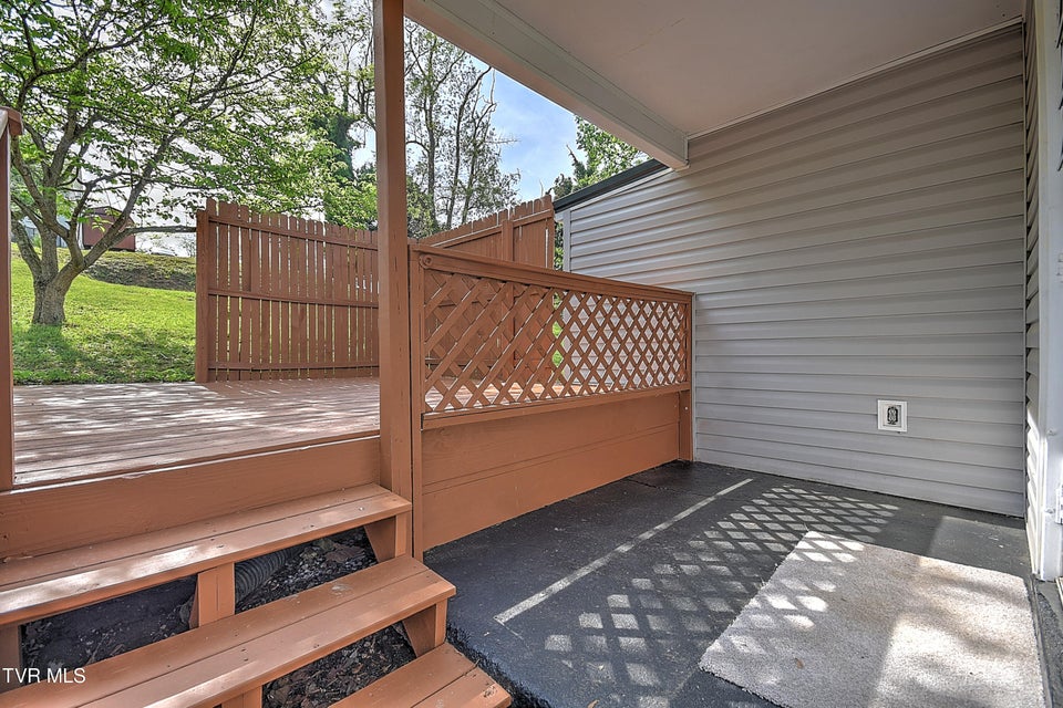 Photo #31: 236 Beaver Street