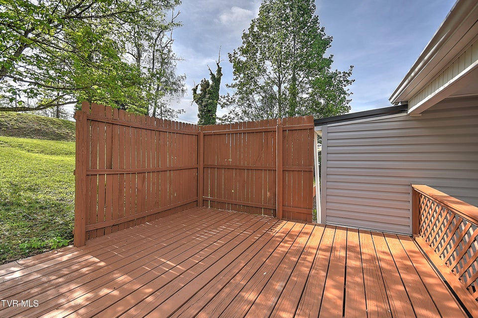 Photo #32: 236 Beaver Street
