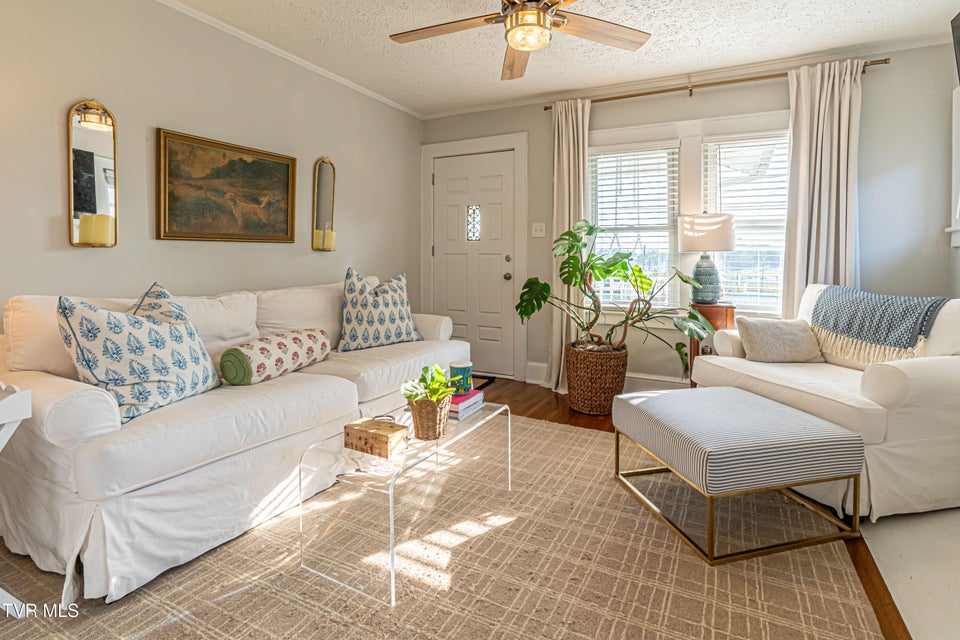 Photo #6: 719 Vernon Street