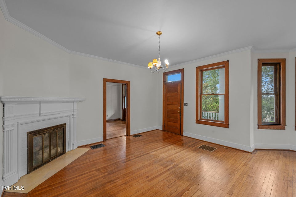 Photo #17: 243 Mason Place
