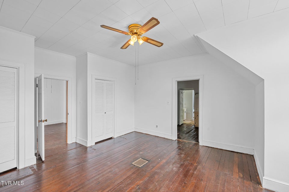 Photo #52: 243 Mason Place