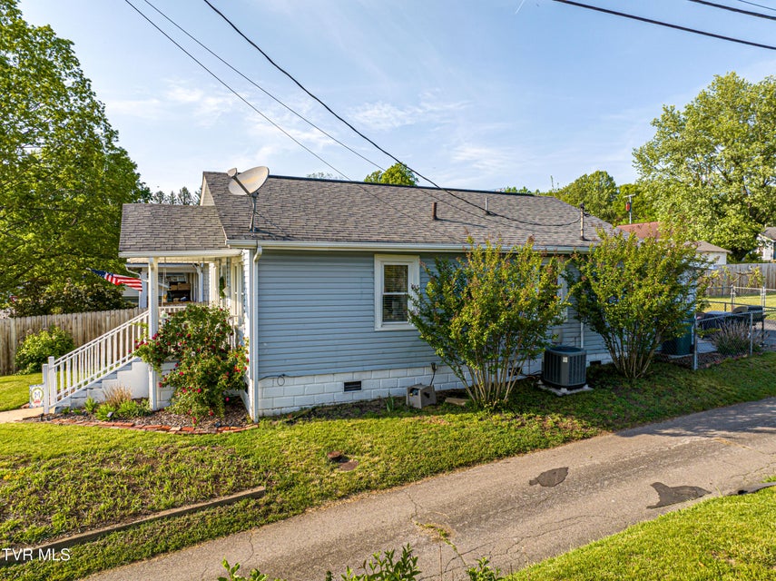 Photo #42: 719 Vernon Street