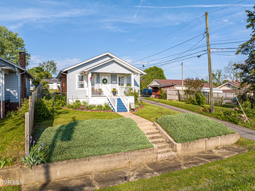 Photo #43: 719 Vernon Street