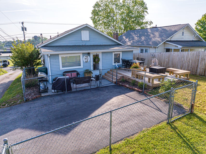 Photo #55: 719 Vernon Street