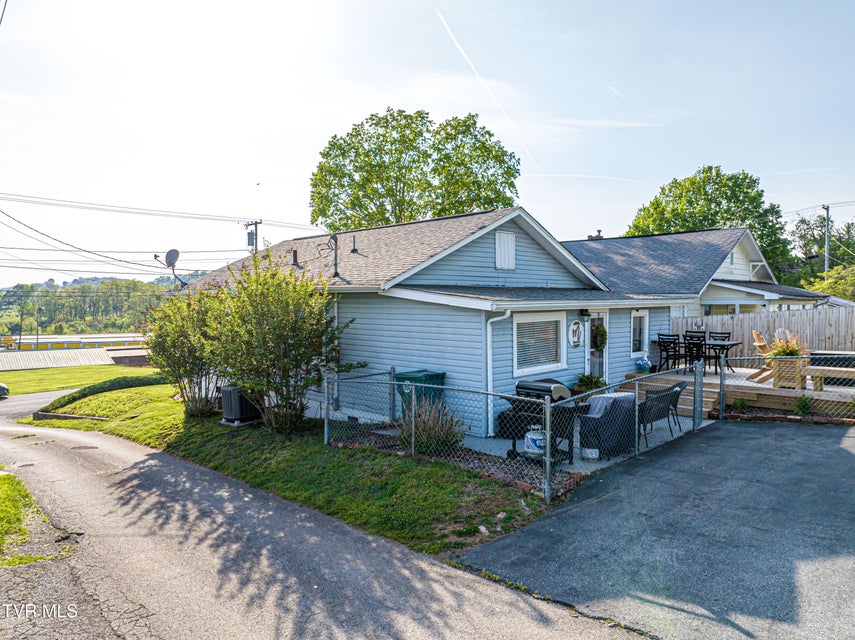 Photo #48: 719 Vernon Street