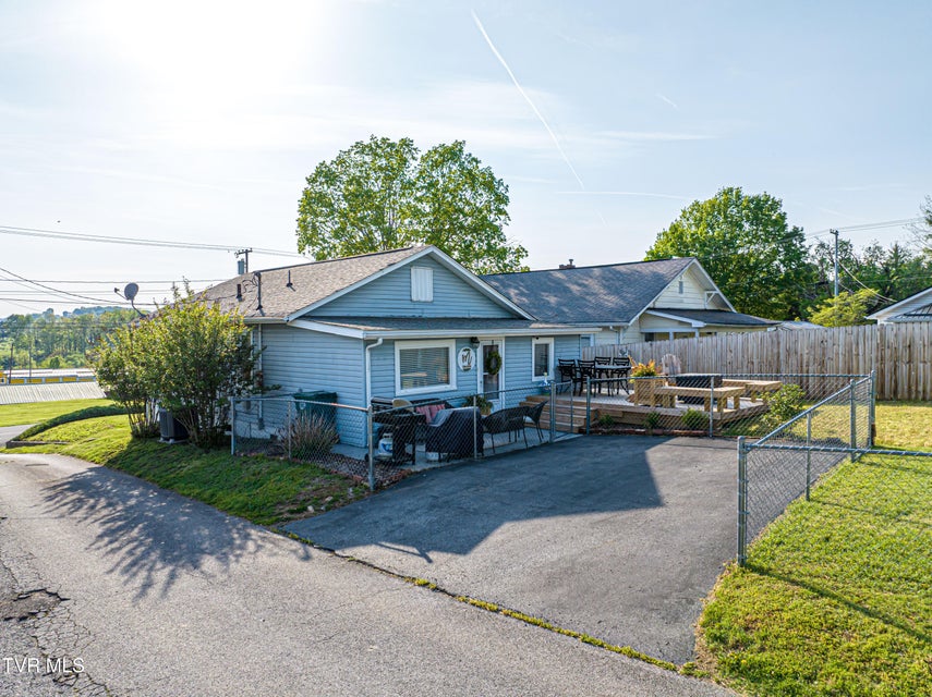 Photo #47: 719 Vernon Street