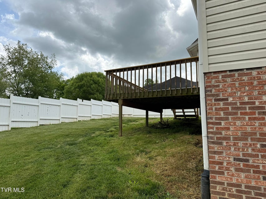 Photo #7: 241 Sunnyfield Drive