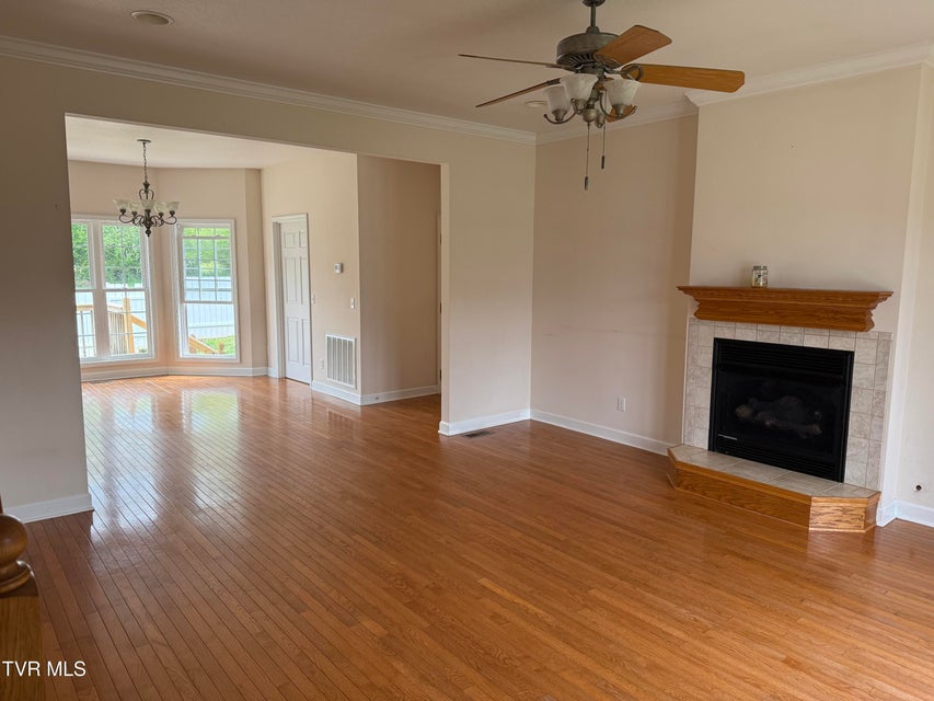 Photo #8: 241 Sunnyfield Drive
