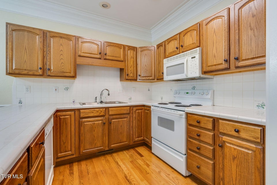 Photo #12: 4111 Nickleby Court