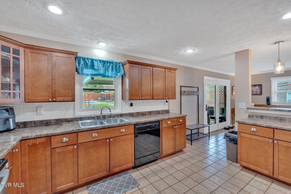 Photo #11: 1105 Greenlee Drive